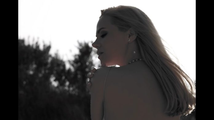 Anngie – Shallow (cover Lady Gaga, Bradley Cooper)